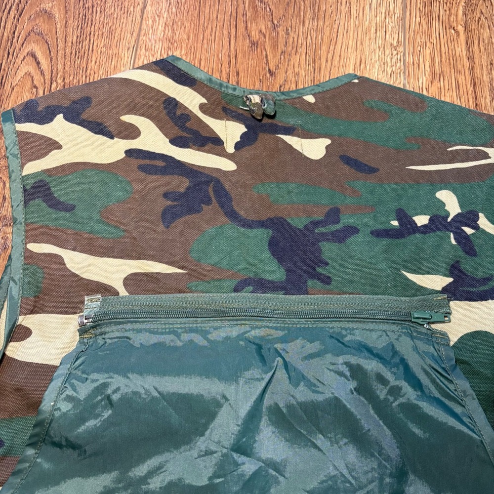 Vintage Game Winner Sportswear Camo Hunting Vest Mens M Shell Loops Woodland - Picture 10 of 10